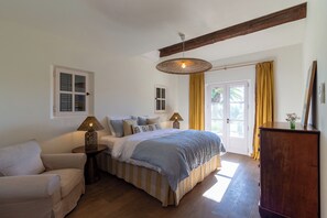4 bedrooms, desk, iron/ironing board, Internet - Magnificent villa with sea view, swimming pool, air conditioning, excellent location (La Croix-Valmer)