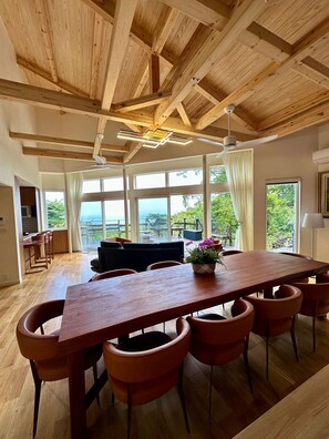 Dining - ISANA Panorama Villa - Hotsprings, Ocean views, BBQ & Pizza Oven, near Mt Omuro. (Itō)