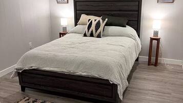 3 slaapkamers, een strijkplank/strijkijzer, wifi, beddengoed