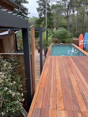 Property grounds - Chalet "Studio Le P’ti Chiffon" with Shared Pool, Wi-Fi & Air Conditioning (Lacanau)