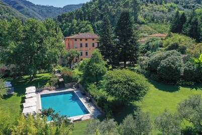 Luxury hotel apartments in tuscan borgo