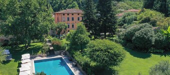 Luxury hotel apartments in tuscan borgo