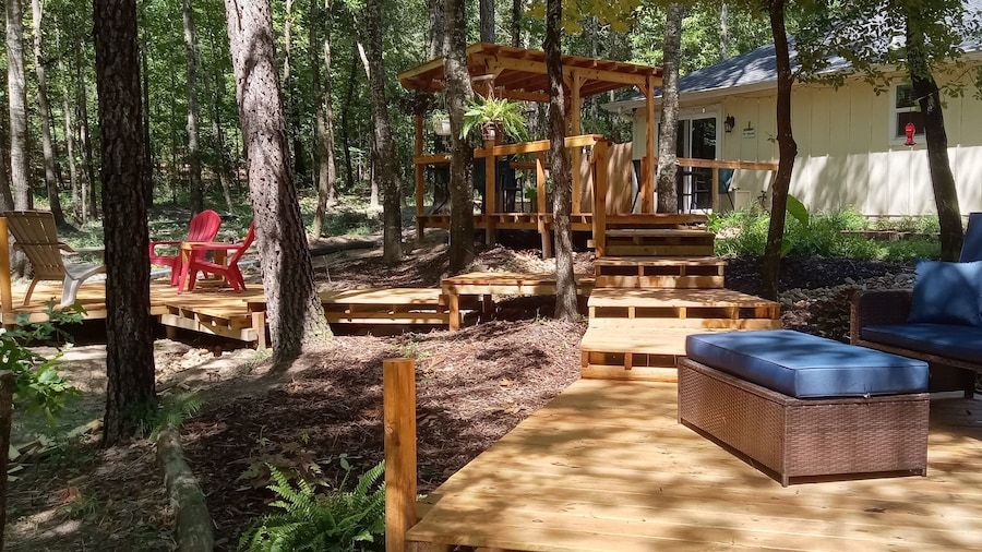 Your Hidden Garden Bed and Breakfast