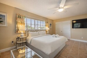 2 bedrooms, internet, bed sheets