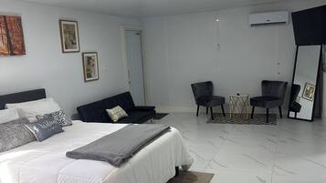 1 chambre, coffres-forts dans les chambres, fer et planche Ă repasser