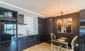Dining - Complete Studio 850m From the Beach Rcx1105 (Itajai)