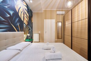 2 bedrooms, iron/ironing board, WiFi, bed sheets - Comfortable apartment for 4 in central Rome, near Colosseum and Imperial Forums (Roma)