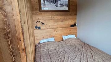 Fer et planche Ă repasser, Wi-Fi, draps fournis