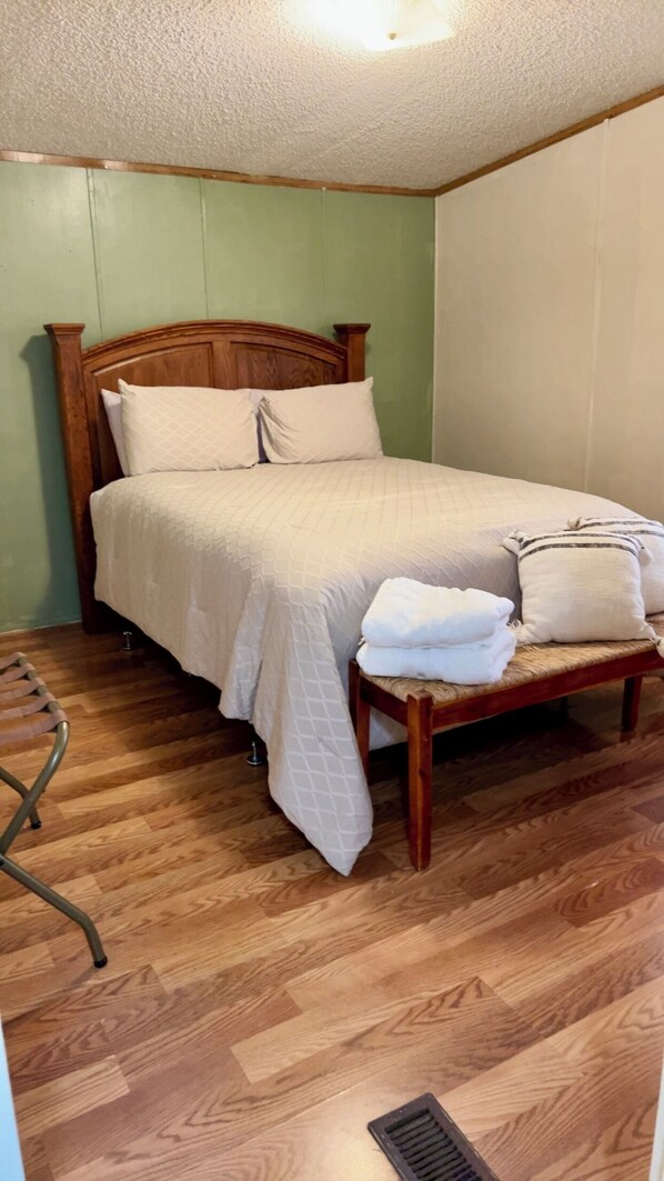 3 habitaciones, tabla de planchar con plancha y wifi gratis