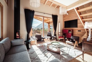 Fernseher, Kamin