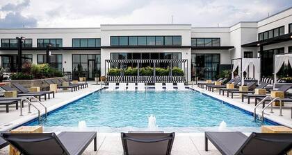 Penthouse w/Pool+Rooftop Terrace in Midtown Atlanta