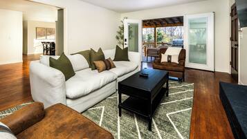 Smart TV, fireplace, offices