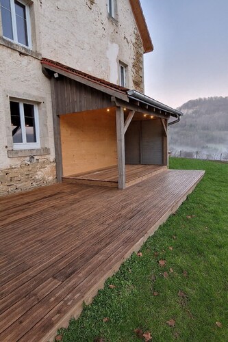 Self-contained ecological gîte, 10p. Nature and river, haut doubs.