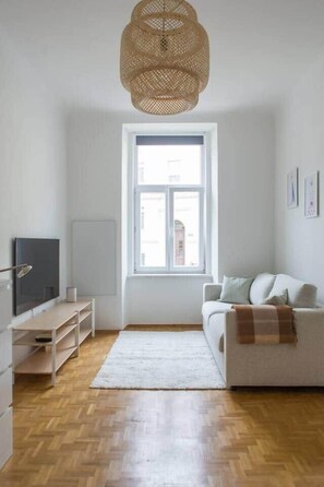 Unclassified image, 2 of 15, button - Bright apartment in the city center (Graz)