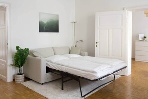 Unclassified image, 5 of 15, button - Bright apartment in the city center (Graz)