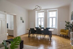 Interior - Bright apartment in the city center (Graz)