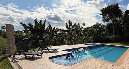 PARCEROS GROUP - LARGE FARM HOUSE FOR GROUPS IN PEREIRA