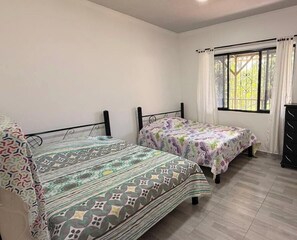 4 habitaciones y ropa de cama 