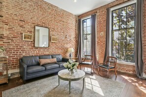 Televisio, työhuone