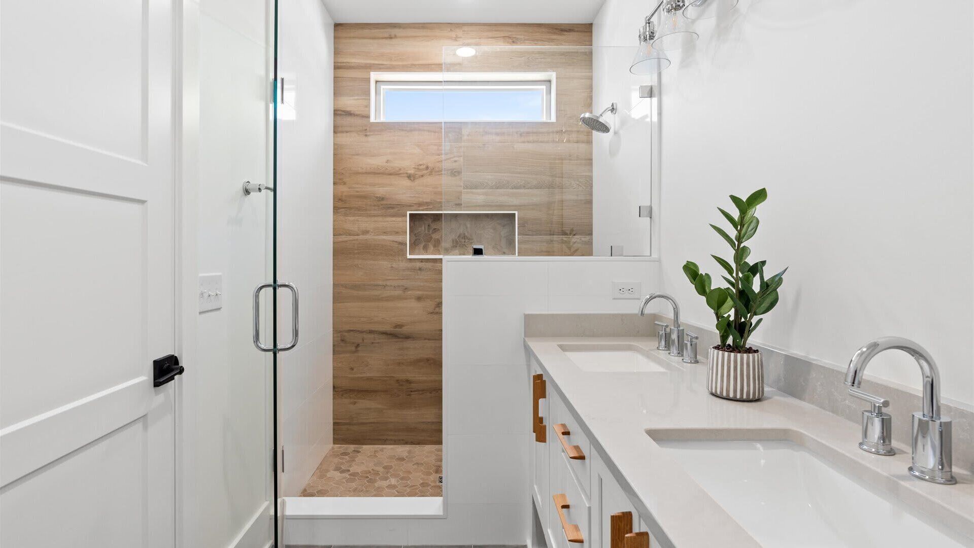 Shower, hair dryer, towels, shampoo