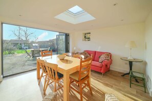 Interior - Charming Barn Conversion, Idyllic Somerset Village (Somerset)