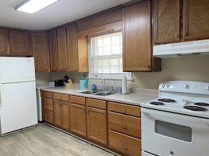 Microondas, horno y parrilla de estufa