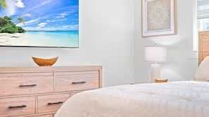 3 bedrooms, iron/ironing board, free WiFi, bed sheets - The Bonita Beach House-Direct Gulf Access pool home on the River (Bonita Springs)