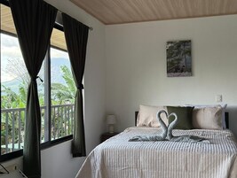 In-room safe, free WiFi