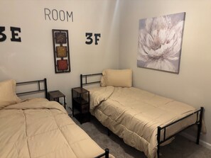 5 makuuhuonetta, silitysrauta/-lauta, Wi-Fi, vuodevaatteet