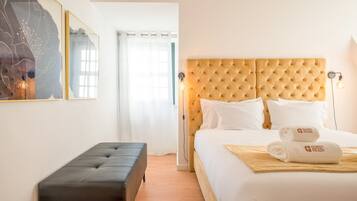 3 slaapkamers, een strijkplank/strijkijzer, internet, beddengoed