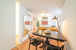 Dining - Guestready - The Corner 1D (Lisbon)