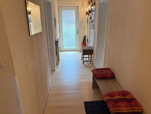 Interior - Well and comfortably equipped and in a quiet location. It is located right on the edge of the forest. (Bleckede)