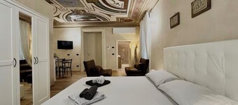 An ancient fresco above the gaze, the history around and the charm of Sarnico.