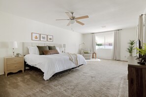 2 chambres, fer et planche à repasser, Wi-Fi gratuit, draps fournis