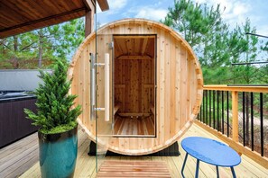 Sauna - Walking on Sunshine: EPIC Views, Hot Tub, Fire Pit (Broken Bow)