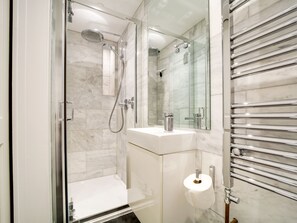 Shower - Church Hill House (Port Isaac)