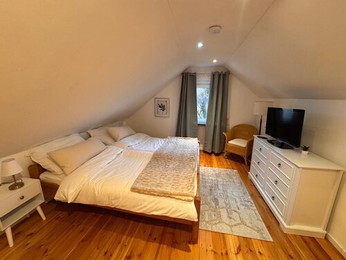 Idyllisches Ferienhaus im Erzgebirge - Alleinlage am Bach mit Kachelofen