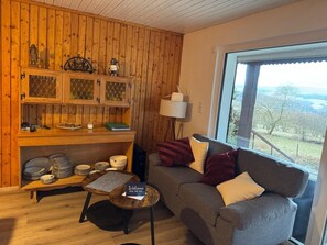 Luokittelematon kuva, 3 kautta 38, painike