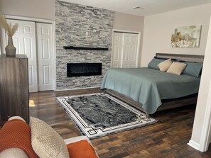 6 bedrooms, desk, iron/ironing board, free WiFi - Spacious historic 6-bedroom house Saint Georges DE (Saint Georges)