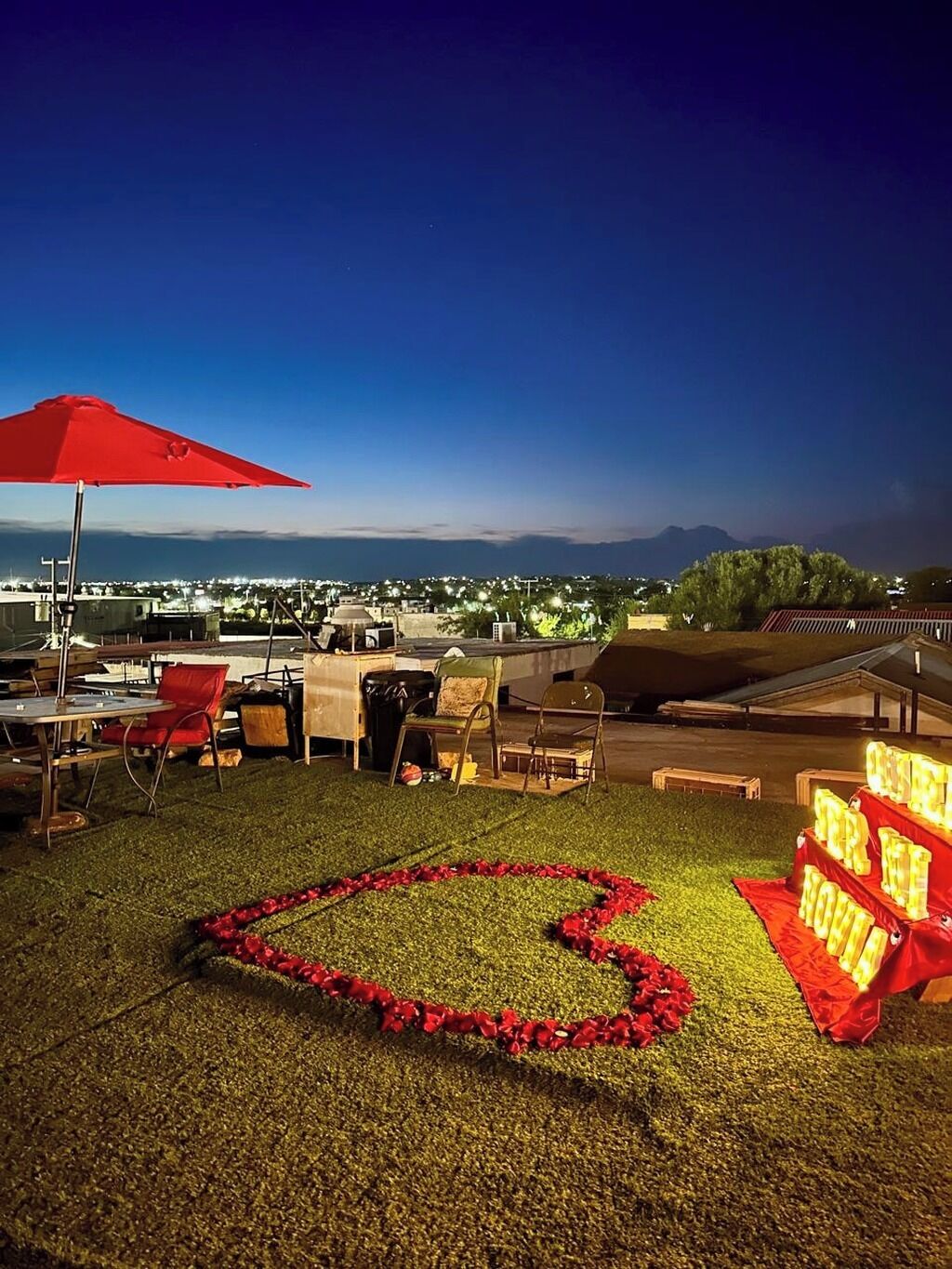 屋外ダイニングエリア