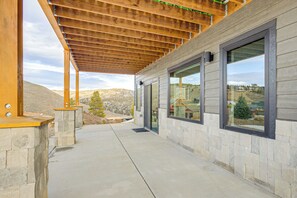 Terrace/patio - 1 Mi to Granby Ranch: Luxe Home w/ Mtn Views! (Granby)