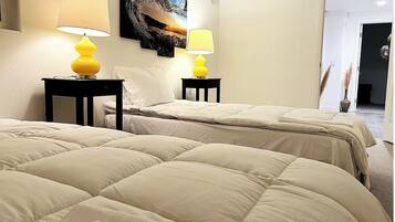 5 bedrooms, iron/ironing board, WiFi, bed sheets