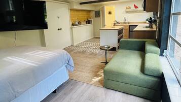 1 bedroom, iron/ironing board, WiFi, bed sheets