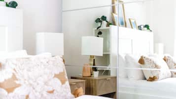 Blendingsgardiner, strykejern/-brett og wi-fi (inkludert)