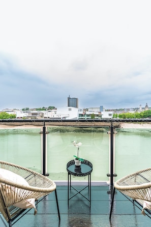 Terrace/patio - Newport City Centre Riverside haven (Newport)