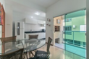 Basic Apartment | Dining - 2-bedroom Apt 550m From the Beach Chv0102 (Florianópolis)