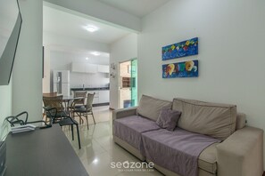Basic Apartment | Living area - 2-bedroom Apt 550m From the Beach Chv0102 (Florianópolis)