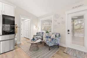 Interior - Reel Serenity-Waterfront Escape in Old Homosassa-Includes Kayaks/Paddleboards (Homosassa)