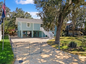 Exterior - Reel Serenity-Waterfront Escape in Old Homosassa-Includes Kayaks/Paddleboards (Homosassa)