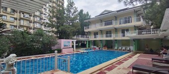 3 Bedroom Pine Estate Condo Near Abreeza Mall and SM Lanang Premier